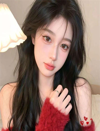 《镜中佳人》媒体评价：主流媒体观点与专业影评解读